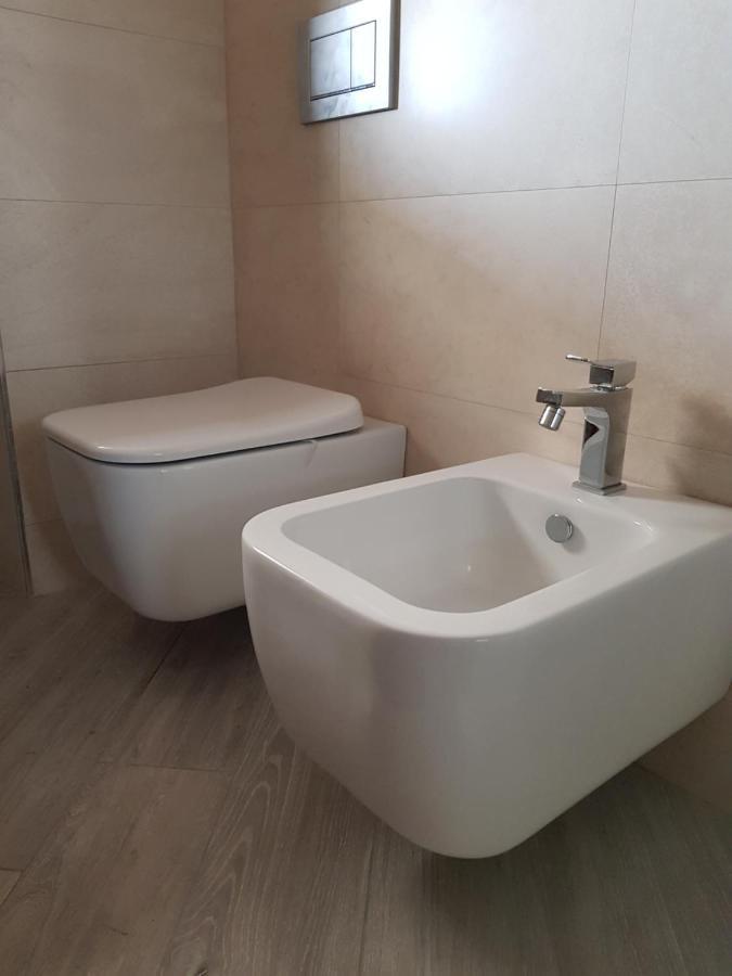 Apartamento Trilocale Moderno In Centro Citta Turín Exterior foto